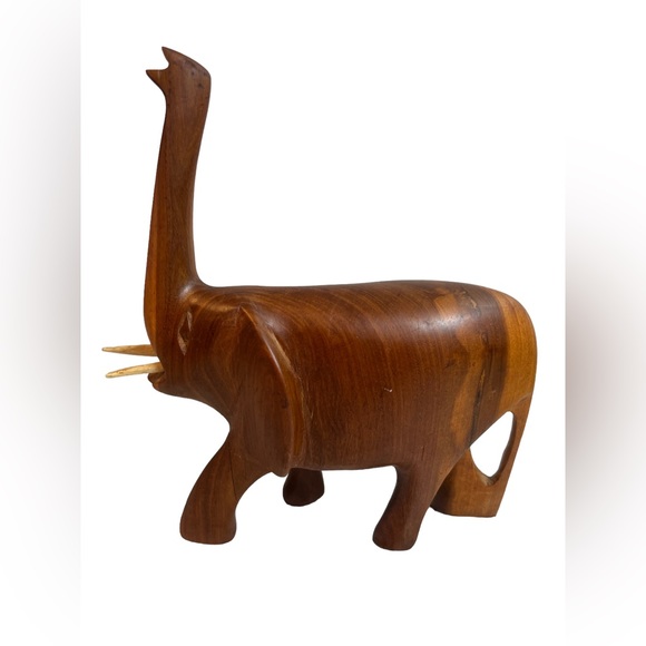 Small Vintage Hand Carved Vintage Wood Elephant Figurine/Sculpture/Statue - Picture 1 of 7